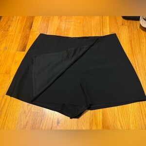 Express black skort